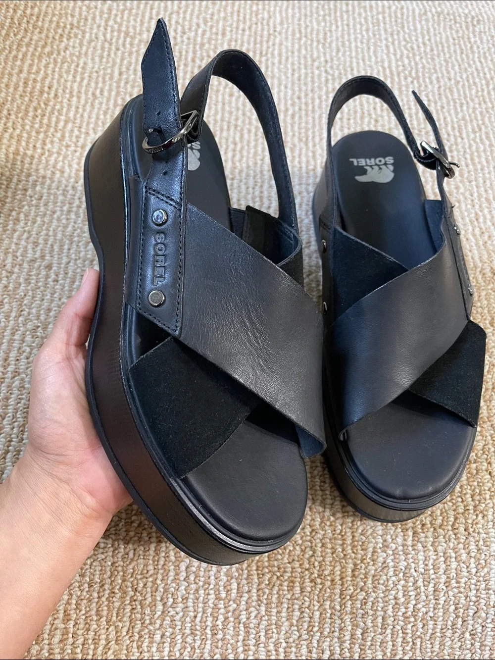 Sorel daysprin Leather Cross-Strap Slingback Sandals